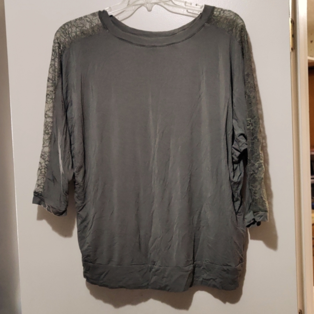 Torrid Super Soft Lace Quarter Sleeved Top